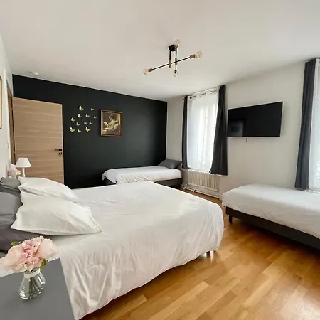 La Demeure Des Hotes 10 Minutes De Bed & Breakfast 3*